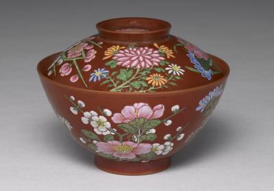 图片[6]-Yixing lidded bowl with flowers of the four seasons in painted enamels, Qing dynasty, Kangxi reign (1662-1722)-China Archive